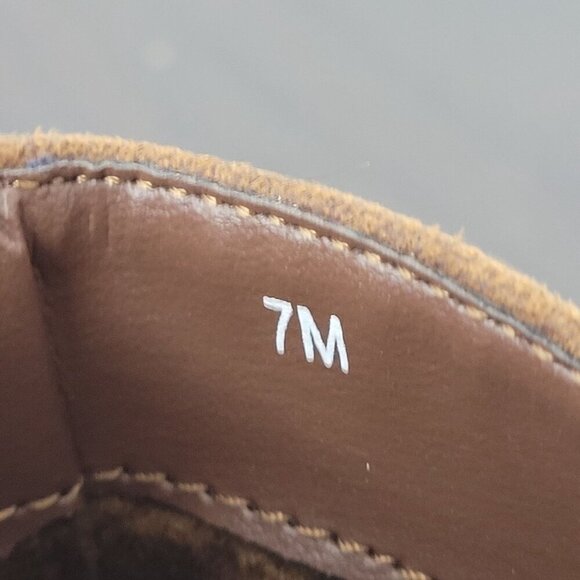 NEW Bella-Vita Bobbi Womens 7M Tan Ankle Booties Zipper & Stacked Heel/ 7CT - Picture 6 of 9